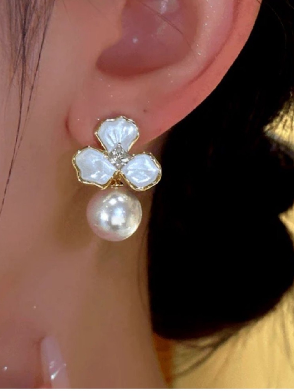 Gold & White Pearl NWT Drop Floral Stud Earrings - Women Jewelry